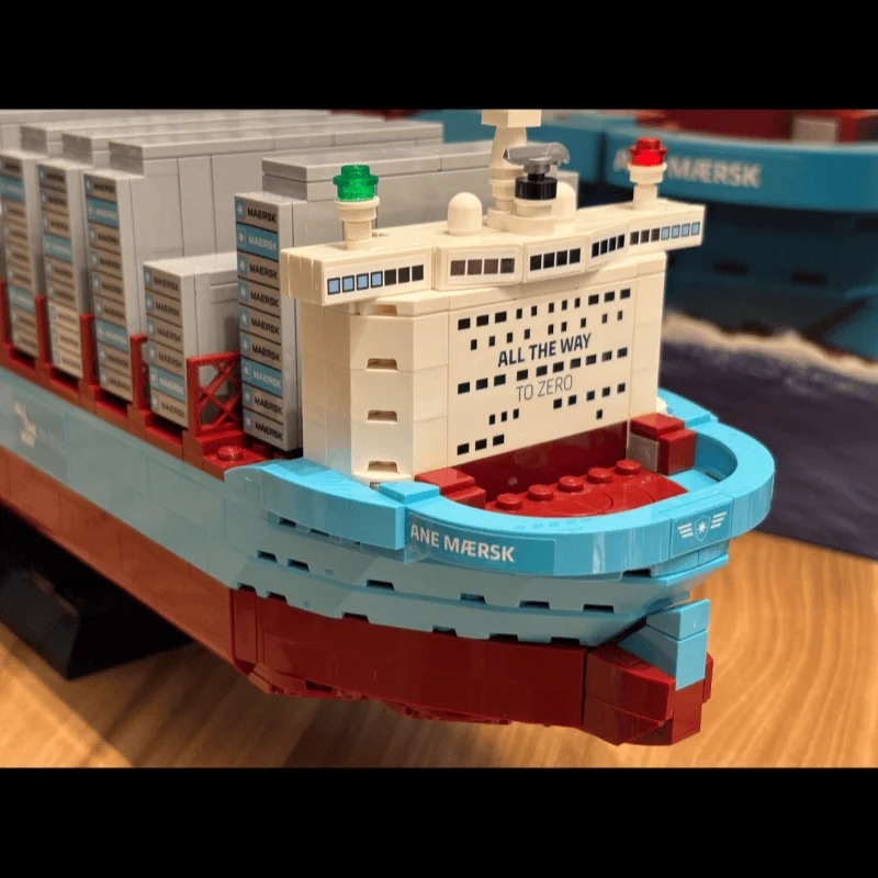 Kapal Kontainer Dual-Fuel 2026 - Lego Set Technic ulasan dan harga